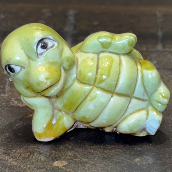 Other - VINTAGE GREEN TURTLE SPRAWLED OUT HONG KONG FIGURINE TRINKET 2”